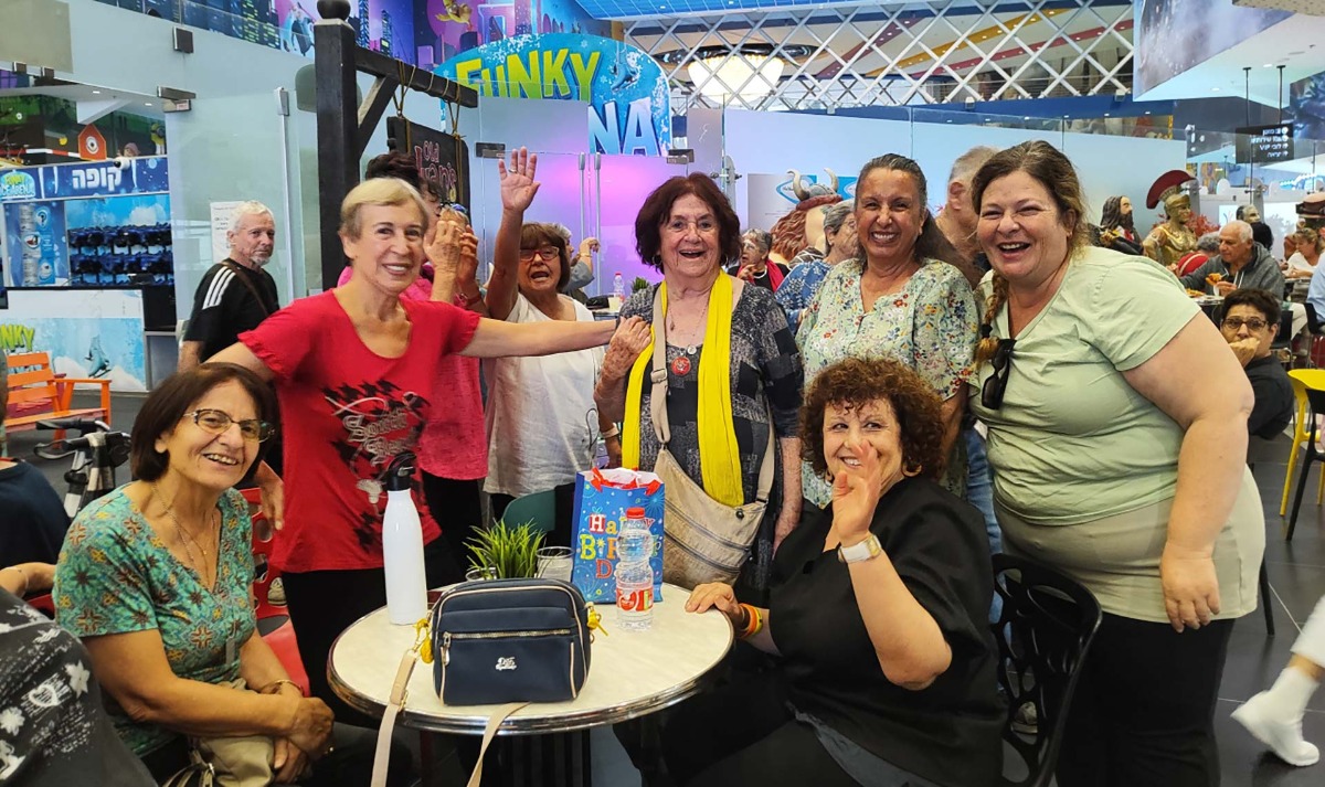 סינמה סיטי, סרט וארוחה במתחם VIP