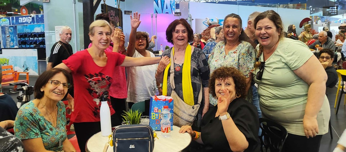 סינמה סיטי, סרט וארוחה במתחם VIP