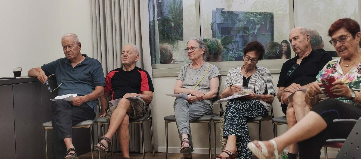 שיעור ספרות עם אורן שמאי