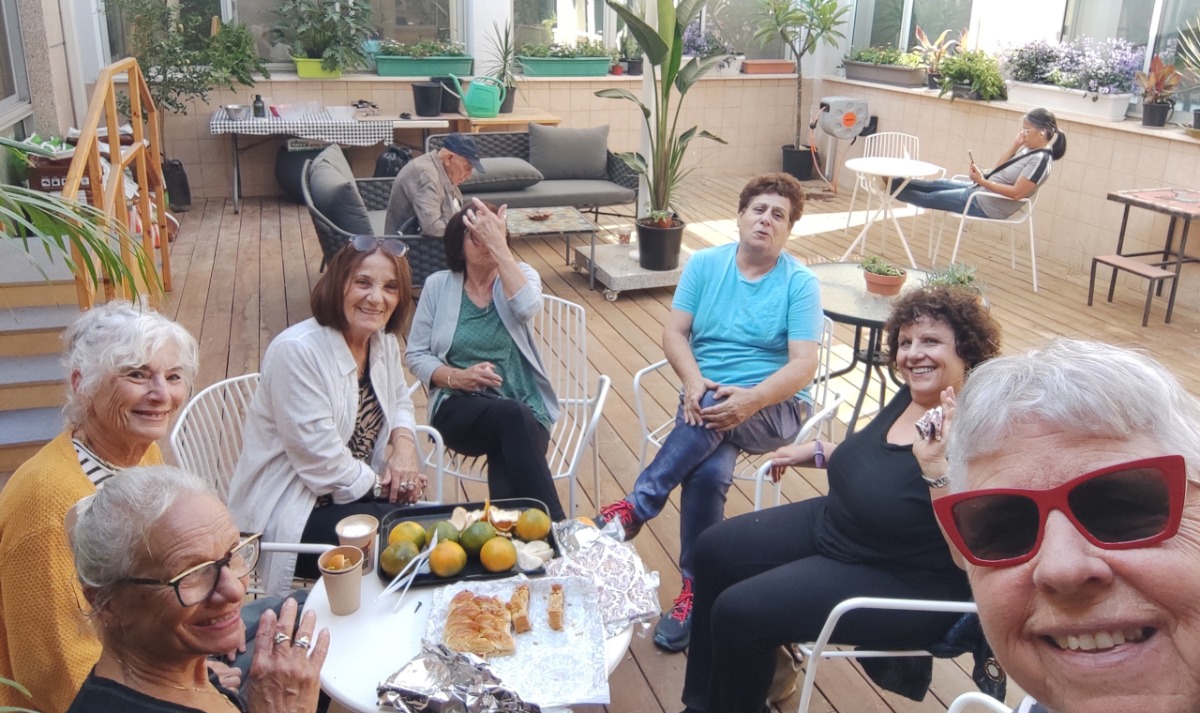 בפטיו המחודש