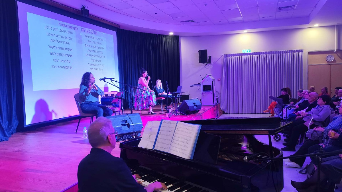 מופע שירי רחל שפירא