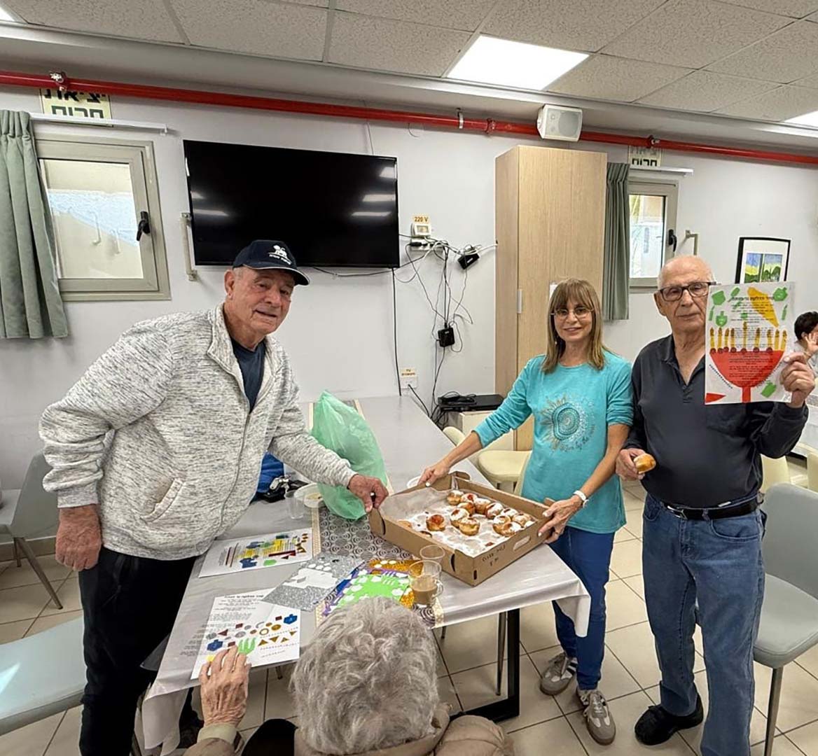 פעילות בינדורית לחנוכה 
של מועדון מופת עם תלמידות בית ספר נעם נצרים