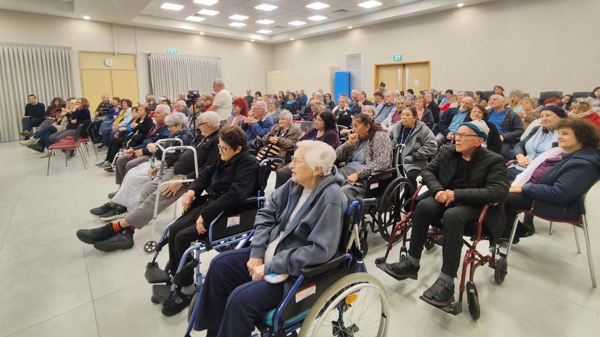 הדלקת נרות חנוכה וקונצרט