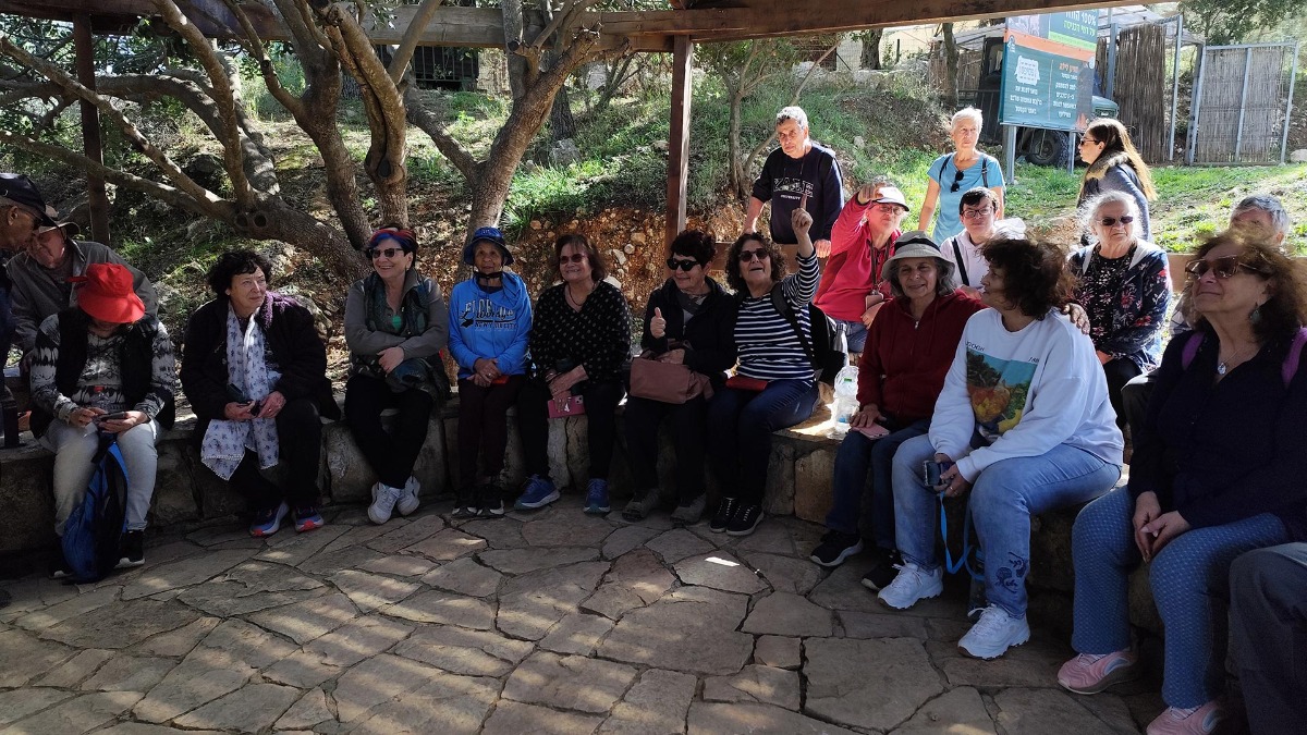 טיול עין חמד, קסטל, הר אדר