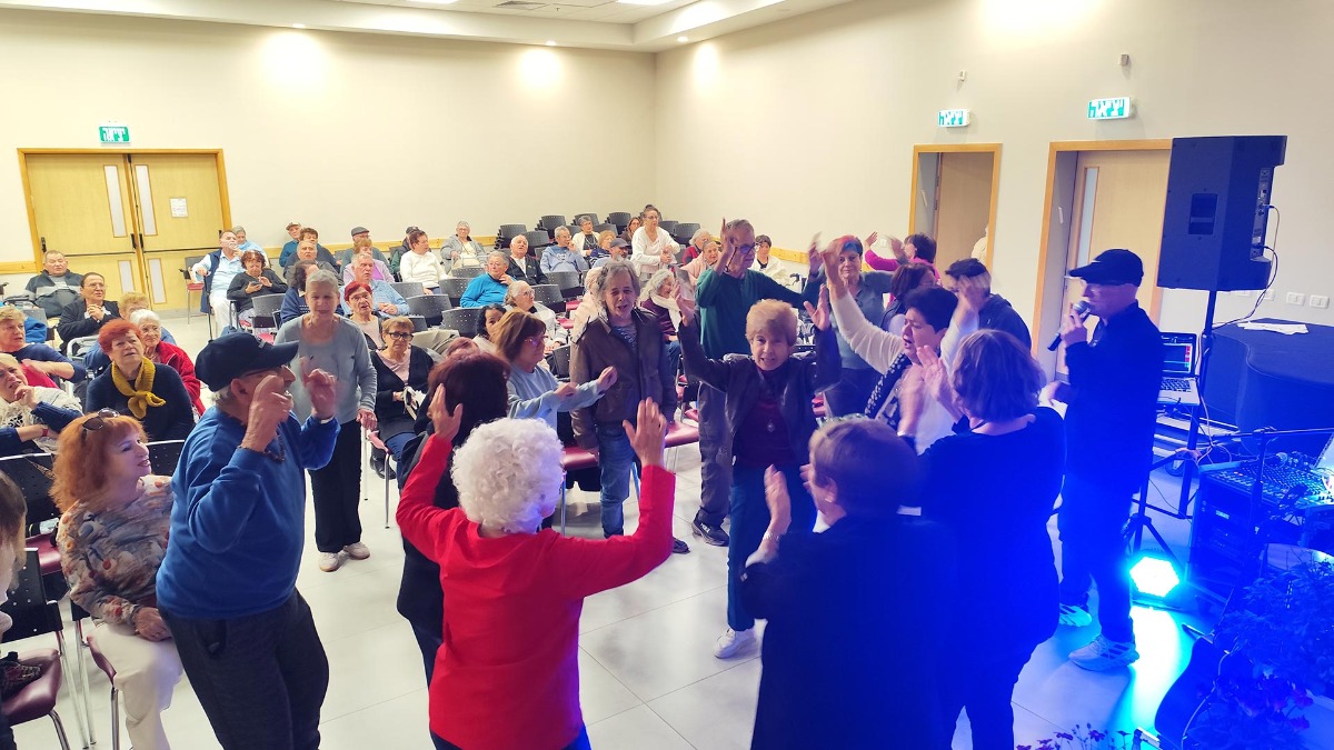 צלילי בוקר טו בשבט ויום הולדת קהילה תומכת