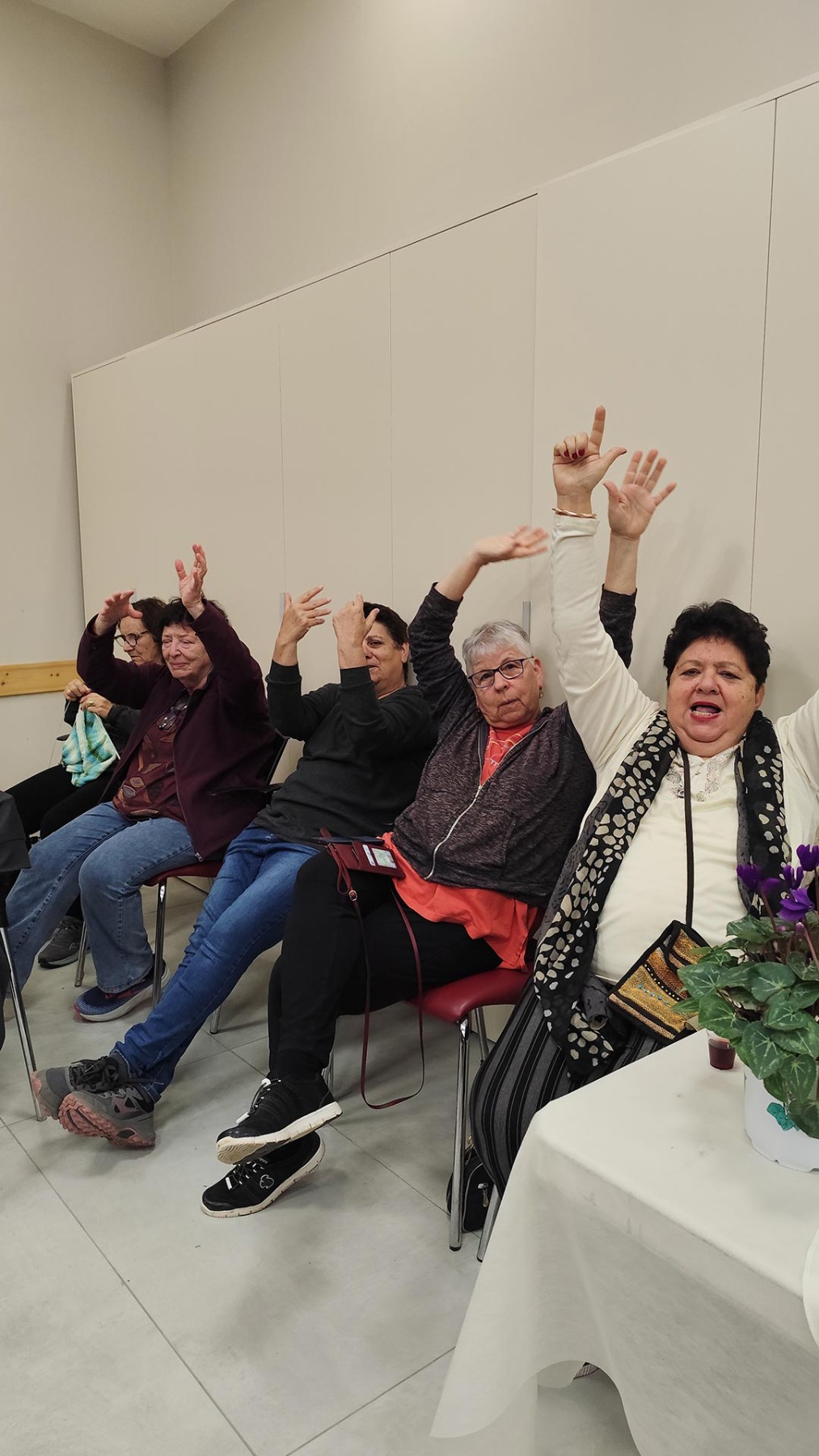 צלילי בוקר טו בשבט ויום הולדת קהילה תומכת