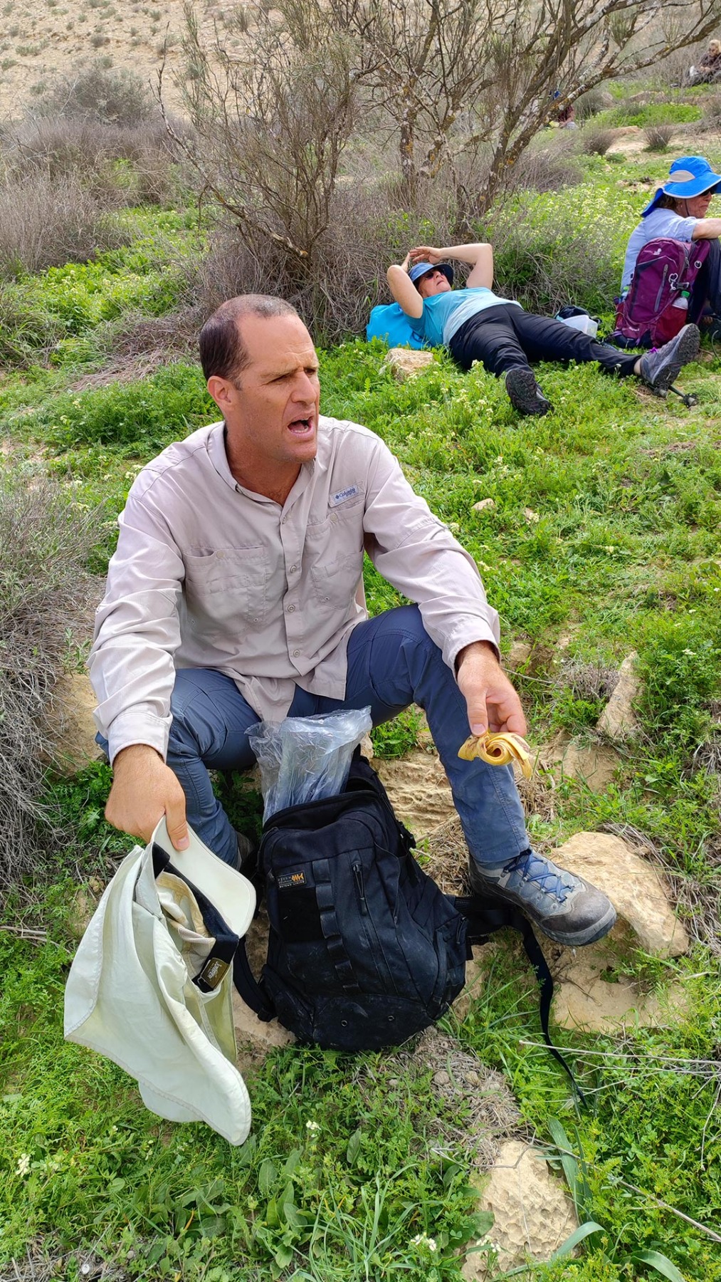 נווה אשכול מטיילים בשבילי ישראל עם יוני שטרן - נחלים חצץ ומצדים