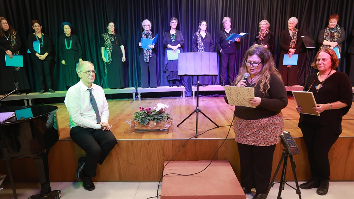 צילום: סיריל יאנג. למנצח שיר מזמור - מקהלת שירה ומקהלת אשכול