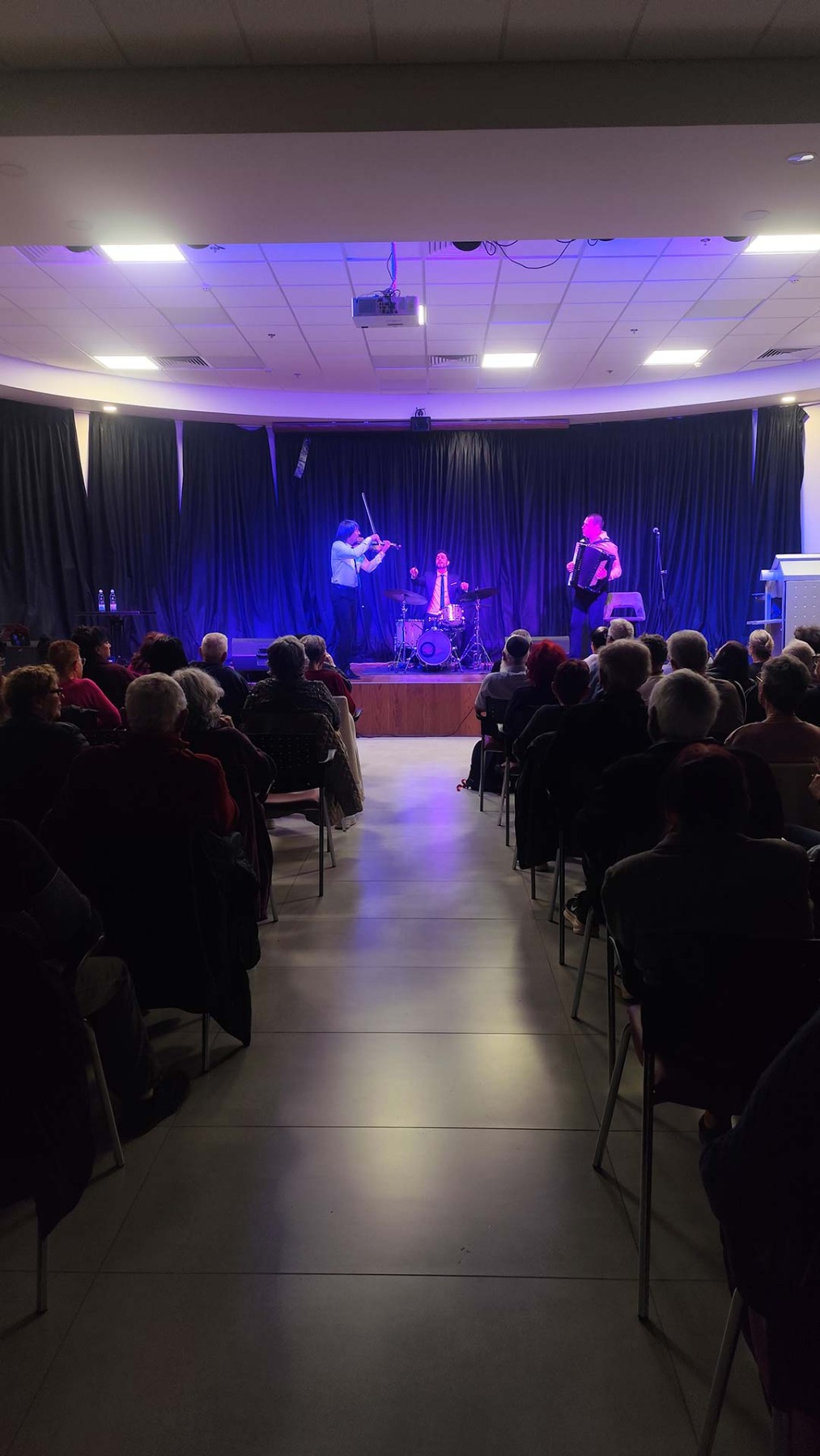 פנינים מוזיקליות - מופע סובב עולם - עם שלישיית הוירוטואוזים הבינלאומית