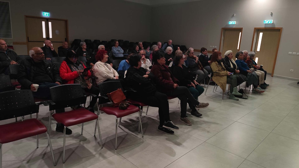 מופע כשהגעגוע הופך להשראה - גולדי פוירשטיין הס