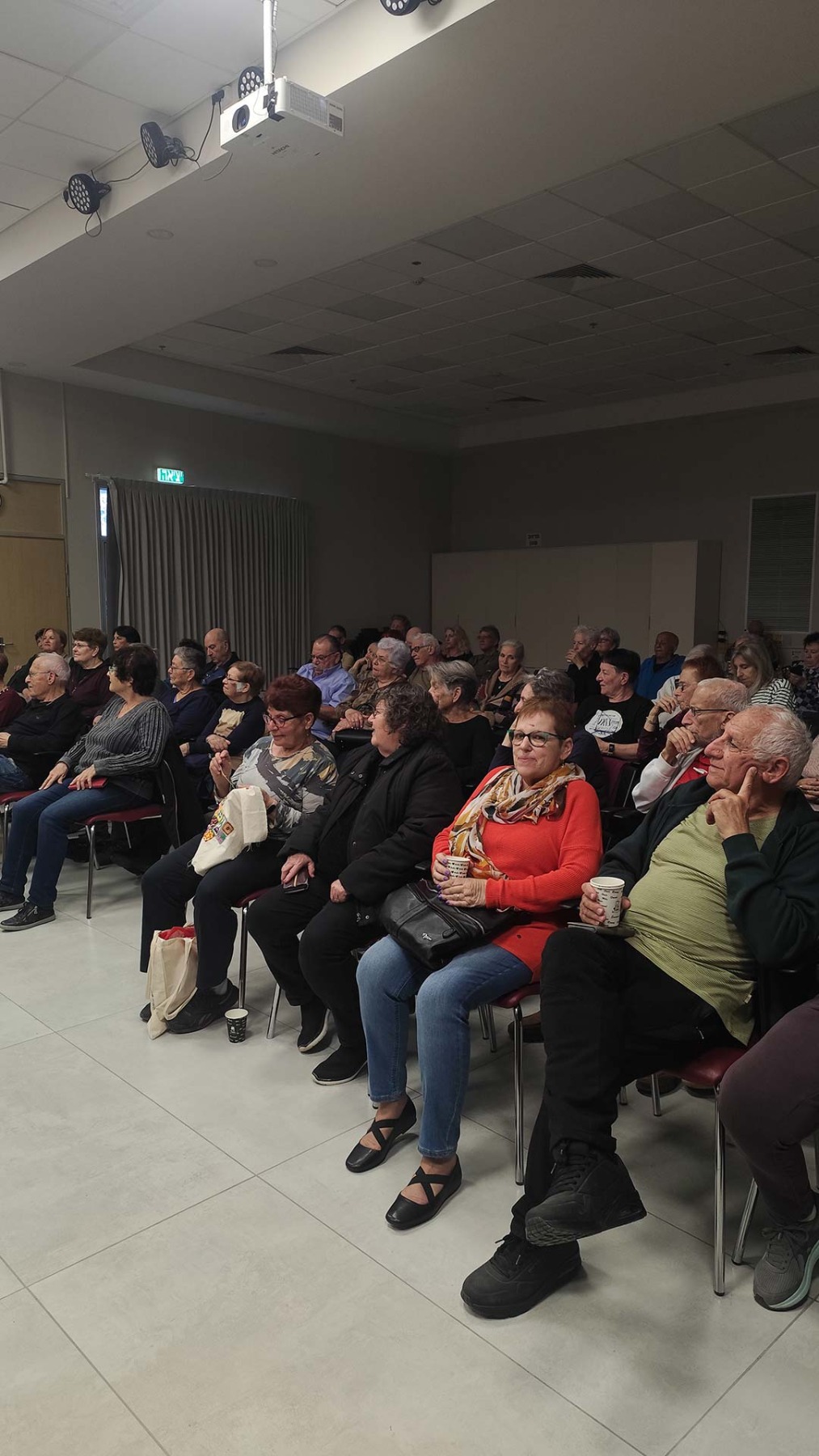 הקרנת הסרט "הילדים של הבית" - סיפורם של ילדי סלבינו ושיח עם יוצר הסרט גדי קסטל