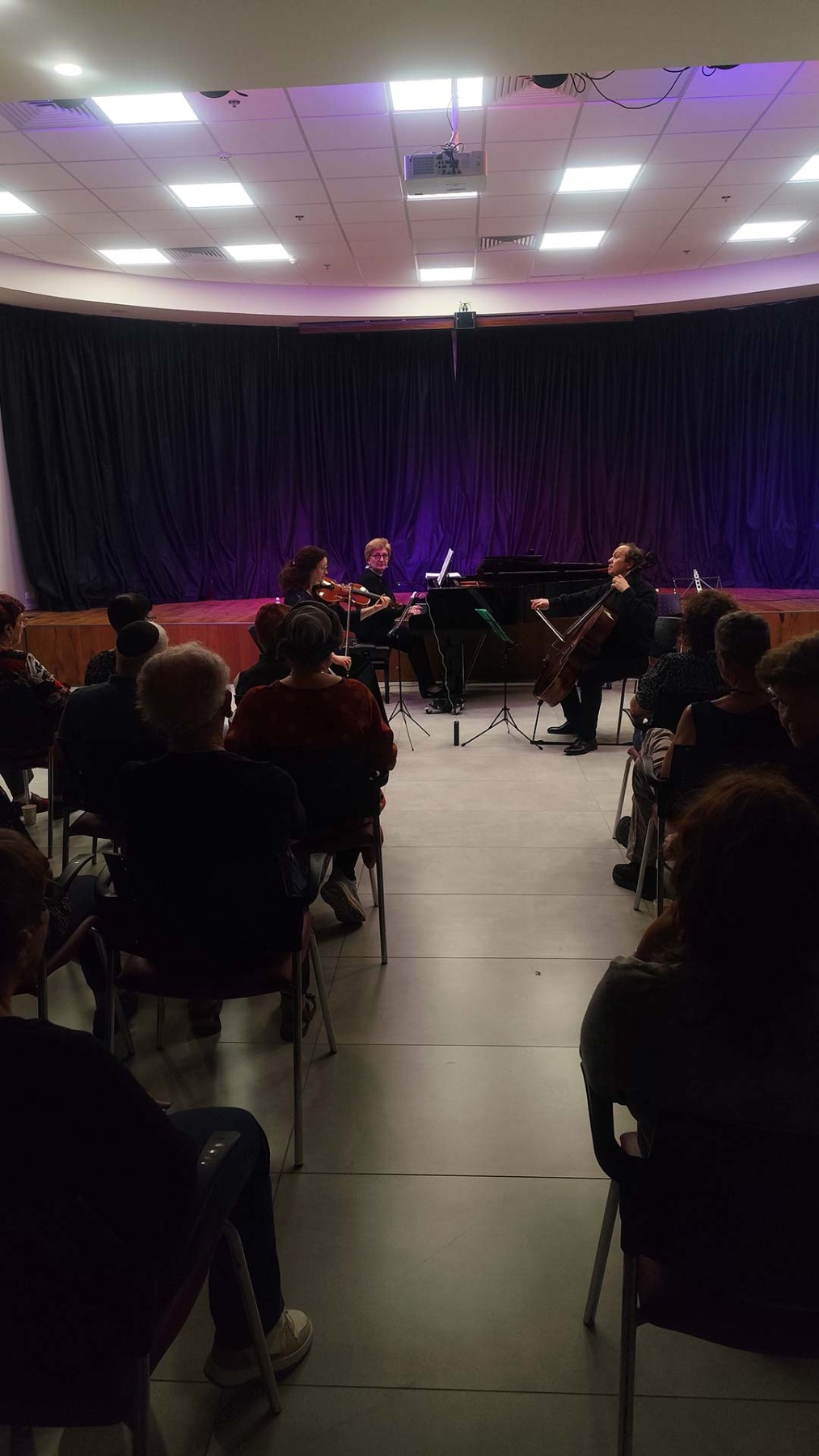 מופע דיאלוג של ארבע - קוורטט ה"קאמרית"