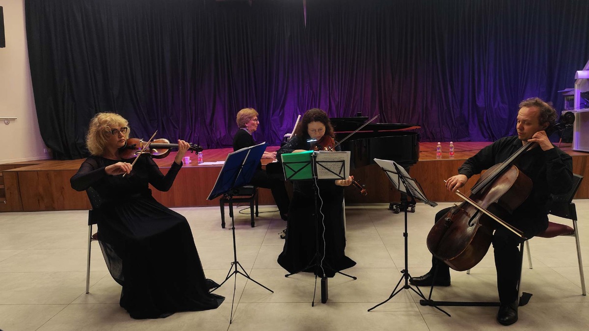מופע דיאלוג של ארבע - קוורטט ה"קאמרית"