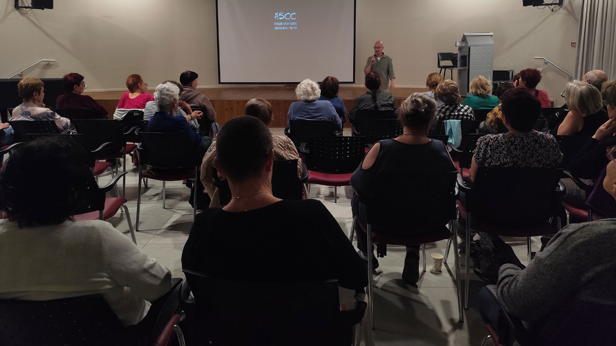 הקרנת הסרט הורה ושיח עם הבמאי אבי וייסבלאי