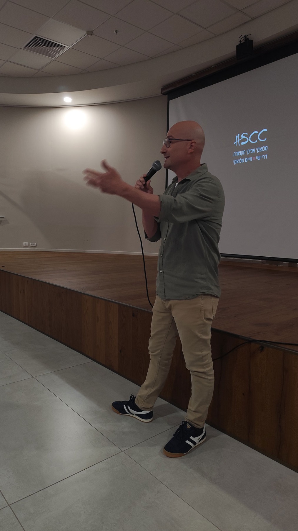 הקרנת הסרט הורה ושיח עם הבמאי אבי וייסבלאי