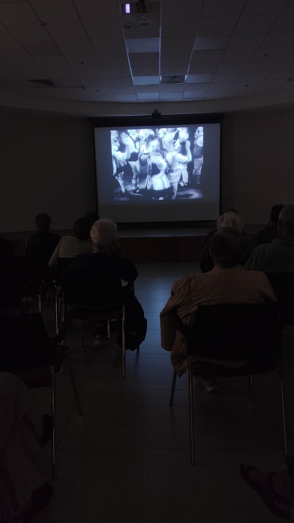 הקרנת הסרט הורה ושיח עם הבמאי אבי וייסבלאי